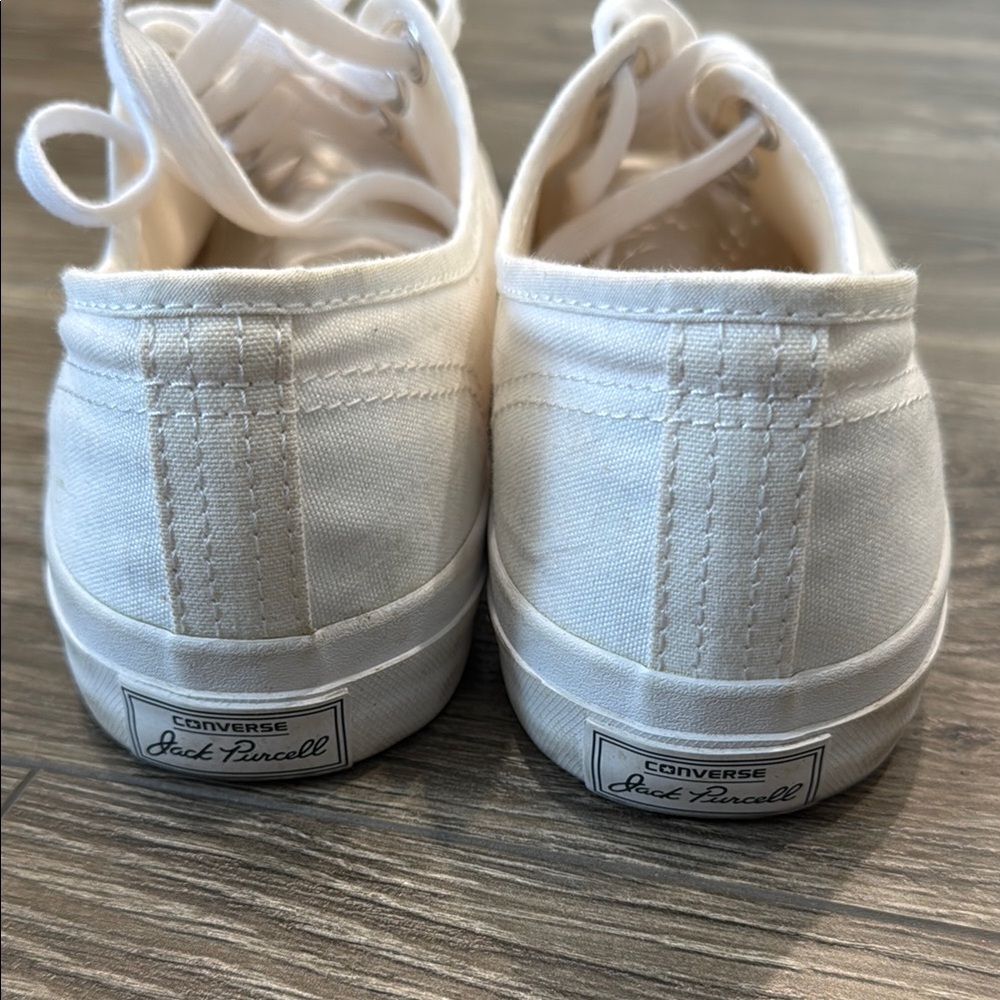 Converse Men’s White Sneakers with Textured Fabric and Rubber Sole - Picture 3 of 6